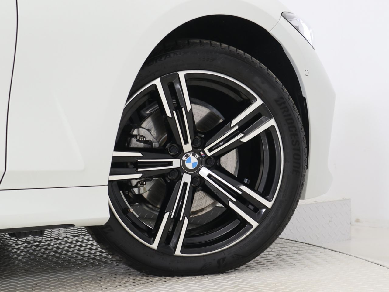 320d xDrive Berline RHD