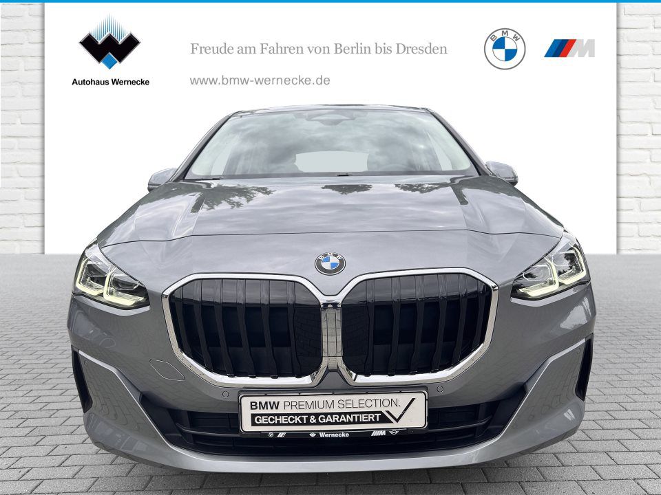 BMW 218