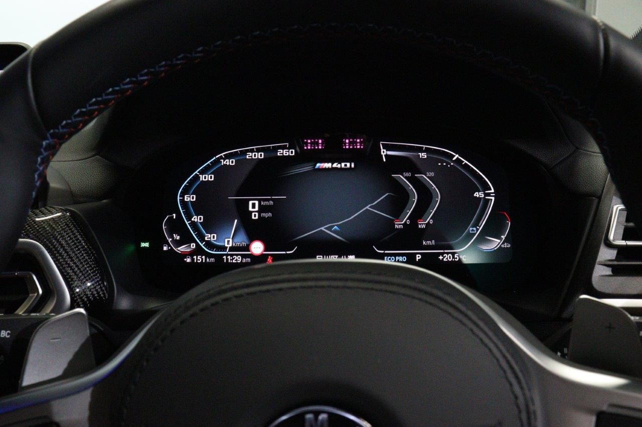 G02 X4 M40i RHD LCI