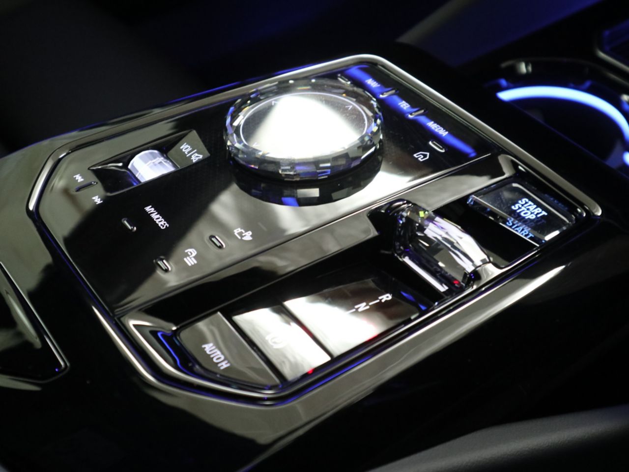 BMW i5 eDrive40 Sedan RHD