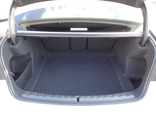 G20 320i Saloon LCI RHD MX