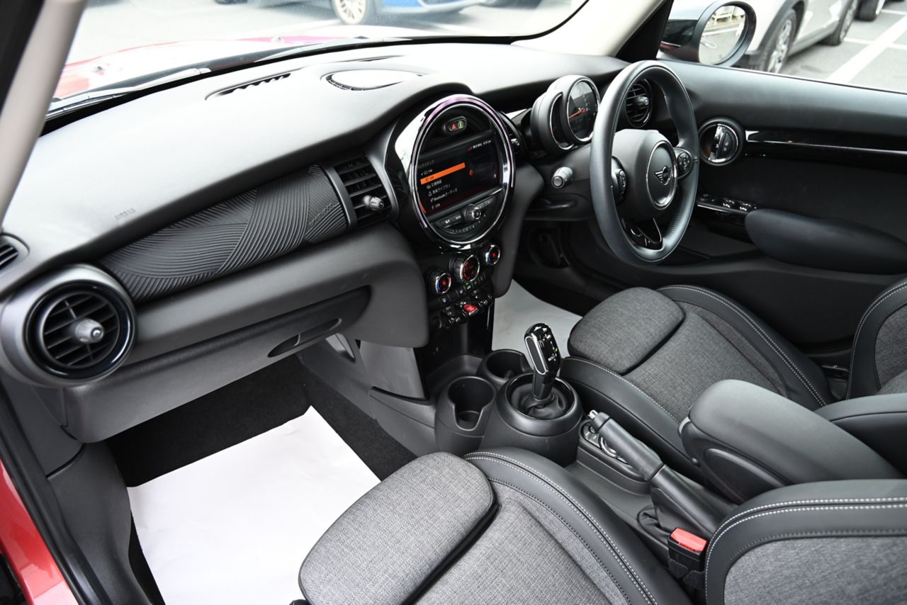 F55 MINI Cooper 5-Door Hatch LCI