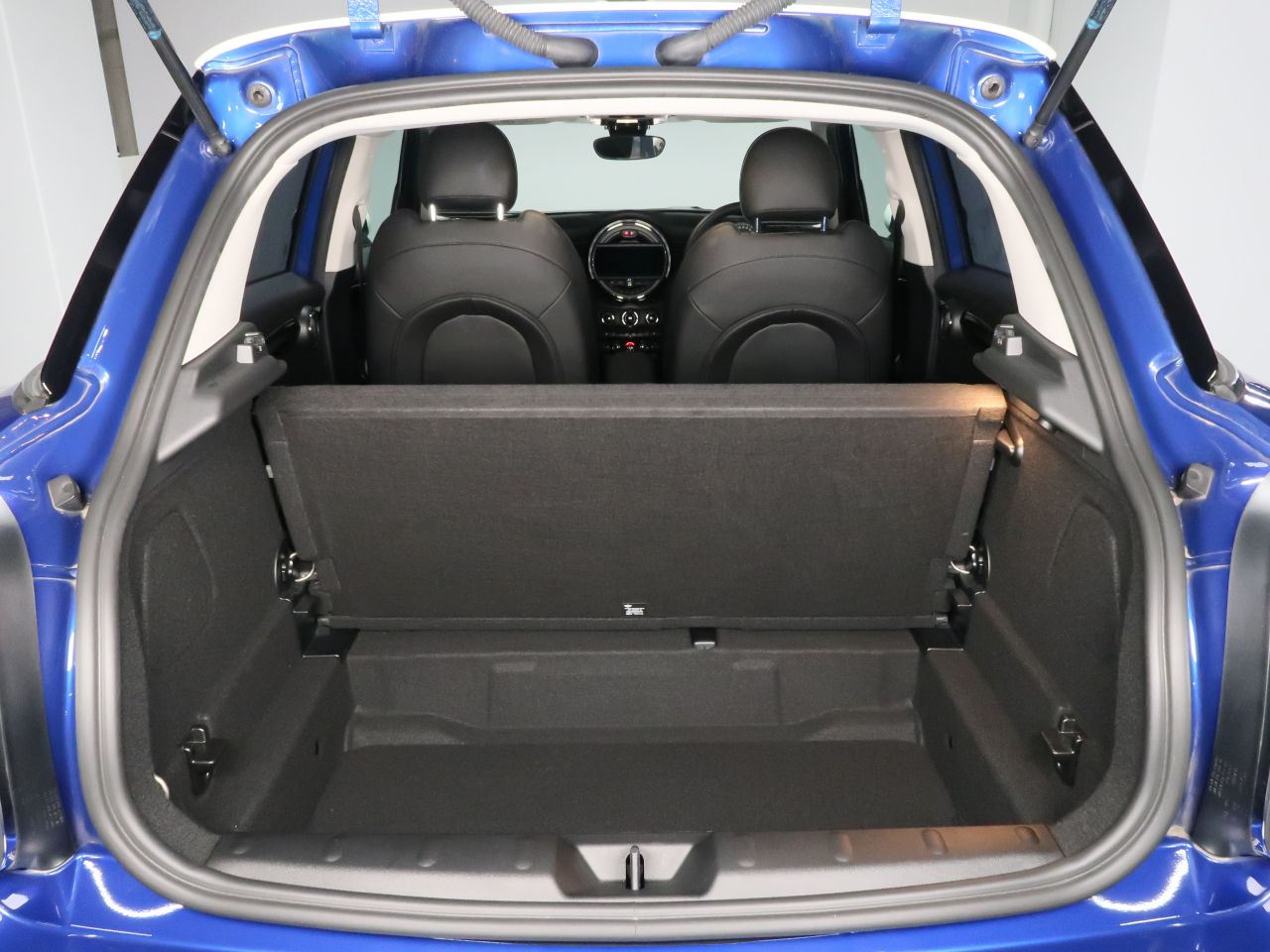 MINI F55 Cooper D 5dr Hatch LCI