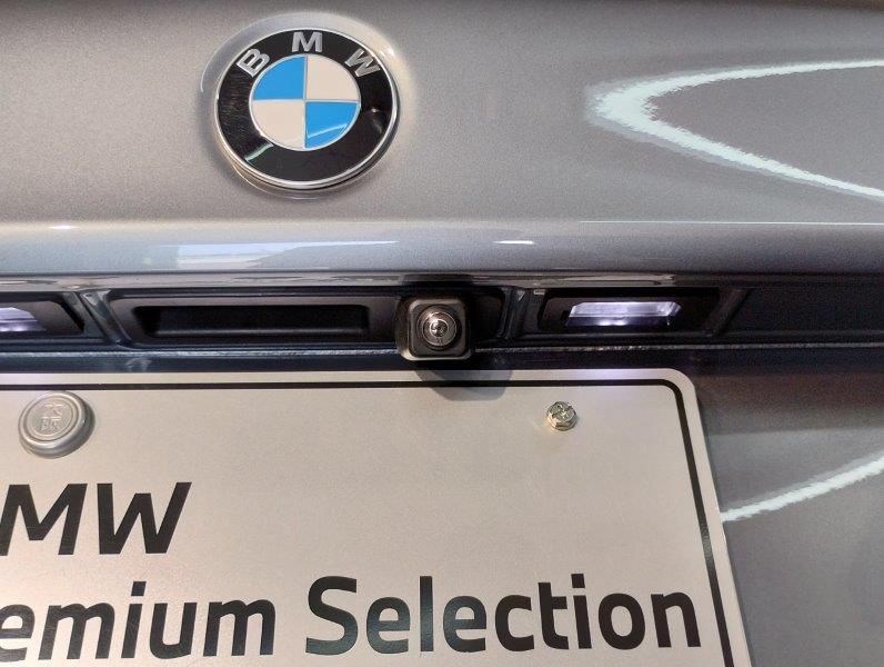530e Sedan RHD