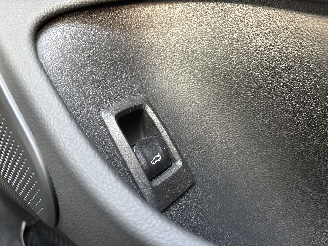G26 i4 eDrive40 RHD
