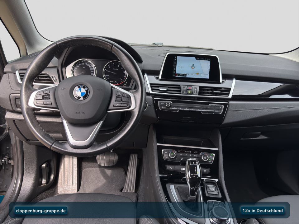 BMW 218