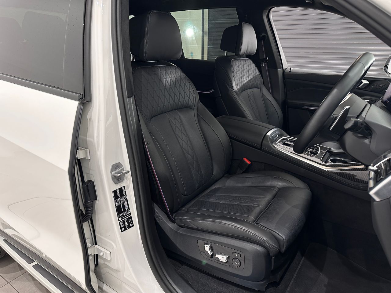 X7 xDrive40d RHD US