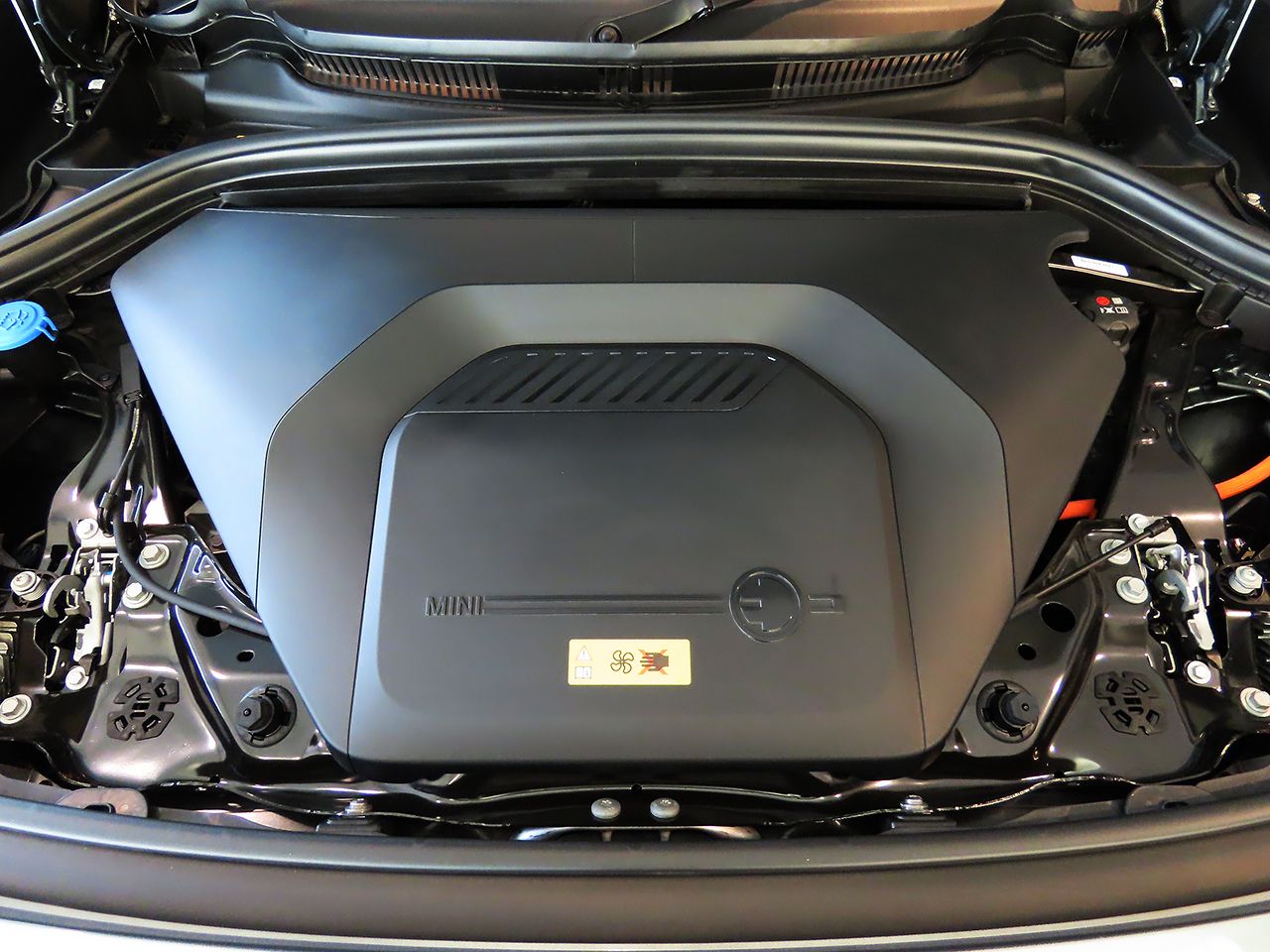 U25 MINI Countryman SE ALL4