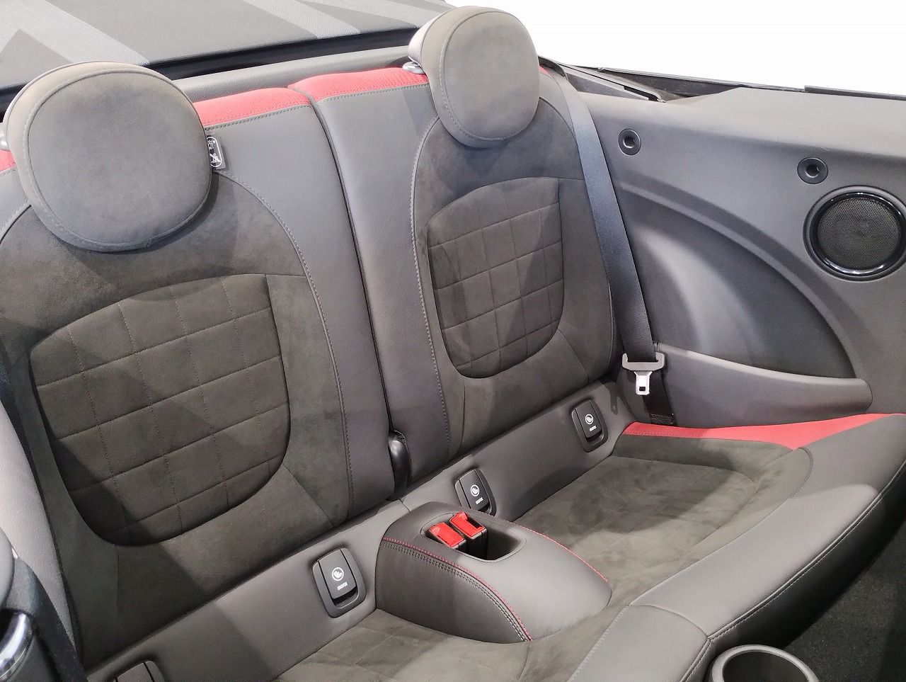 F57 MINI John Cooper Works Convertible LCI