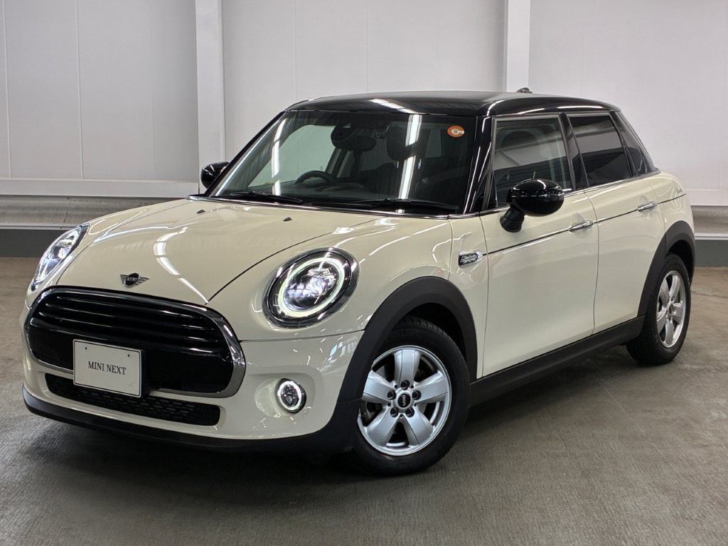 MINI COOPER D 5 DOOR PICCADILLY EDITION.