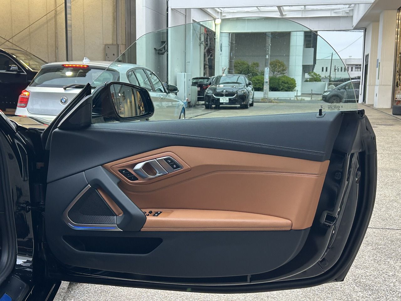 G29 z4 sDrive20i RHD