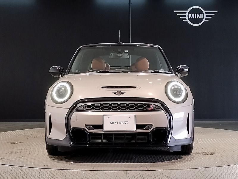 MINI Cooper S Convertible RHD