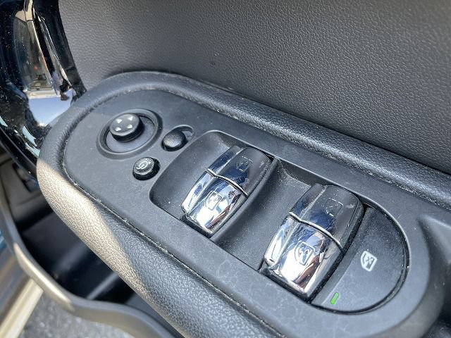 MINI CROSSOVER COOPER D