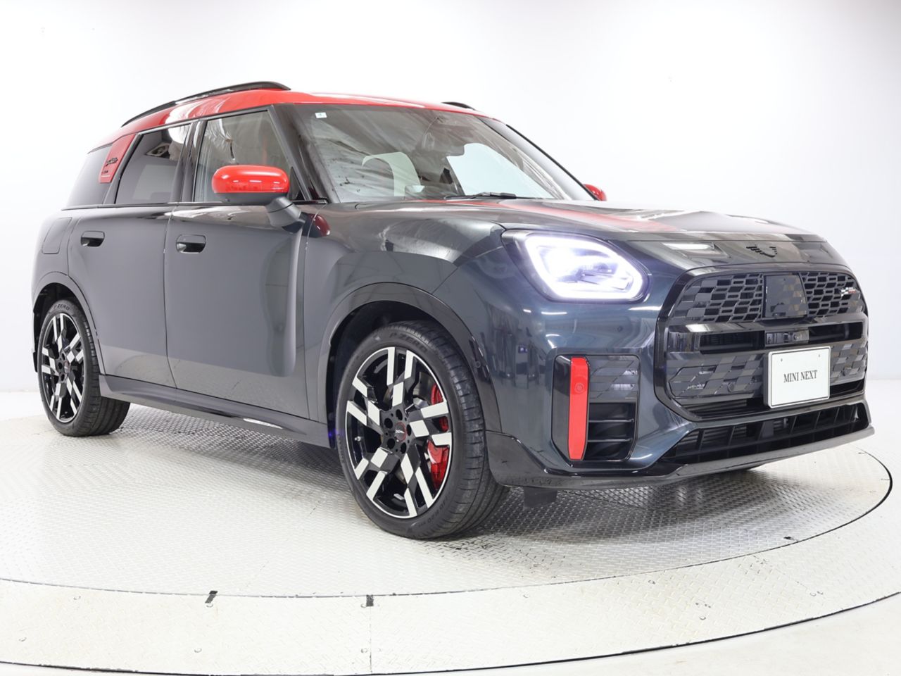 U25 MINI John Cooper Works Countryman ALL4