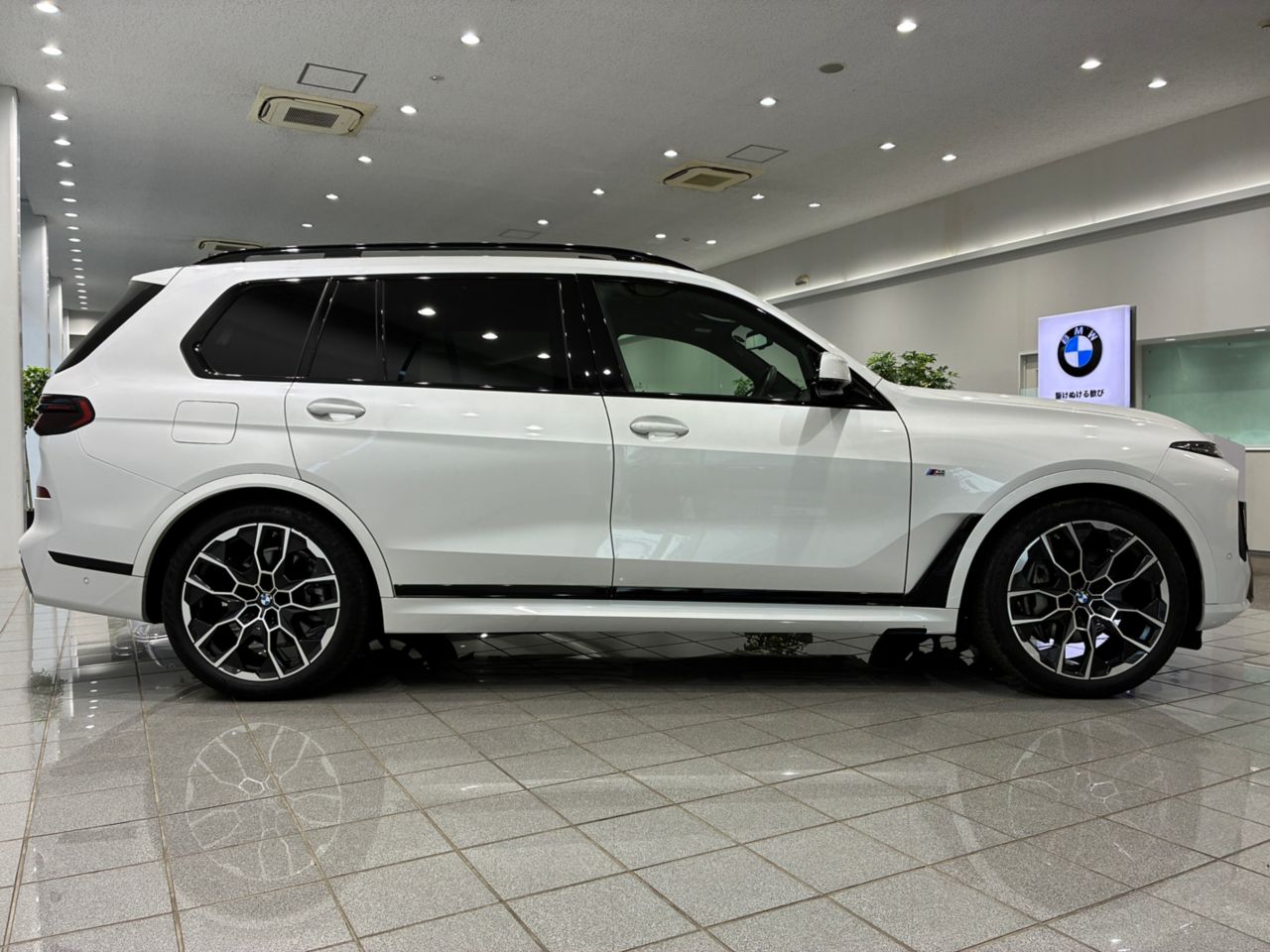 X7 xDrive40d RHD US