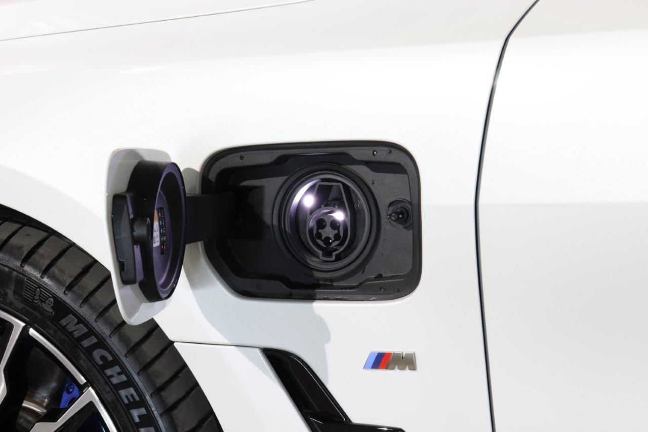 G26 i4 M50 RHD