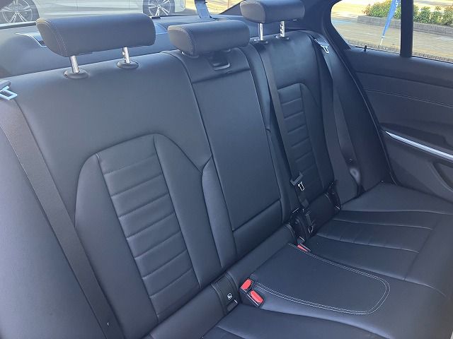 G20 320i Saloon LCI RHD MX