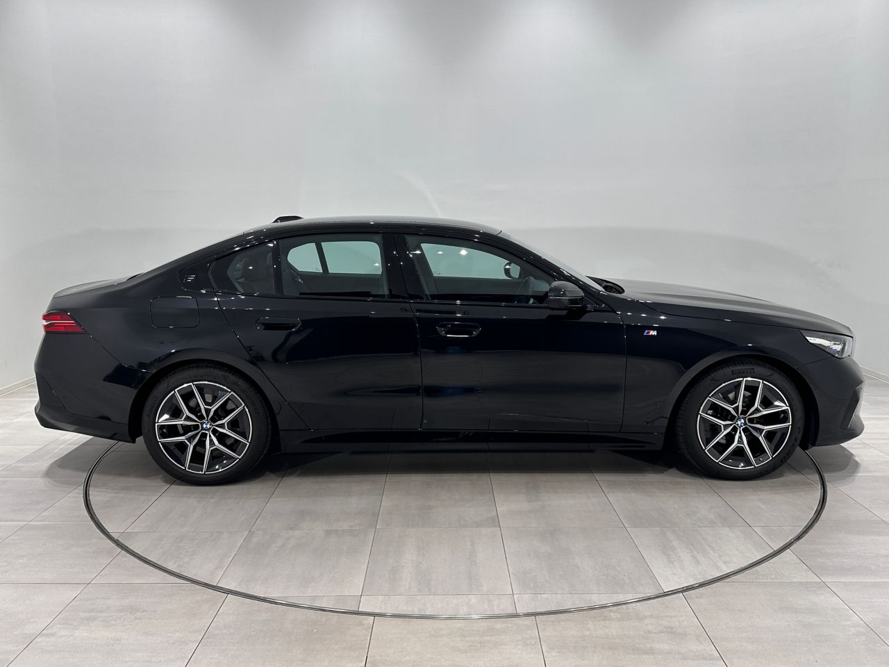 520i Sedan RHD