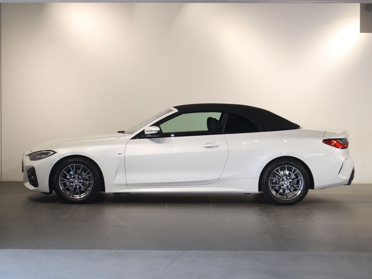 G23 420i Convertible RHD