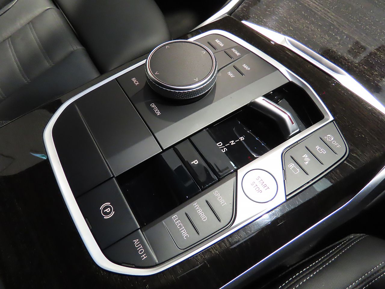 G20 330e Saloon LCI RHD MX