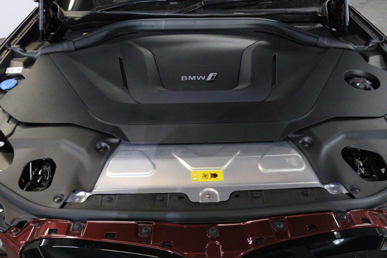 G08 iX3 BEV RHD