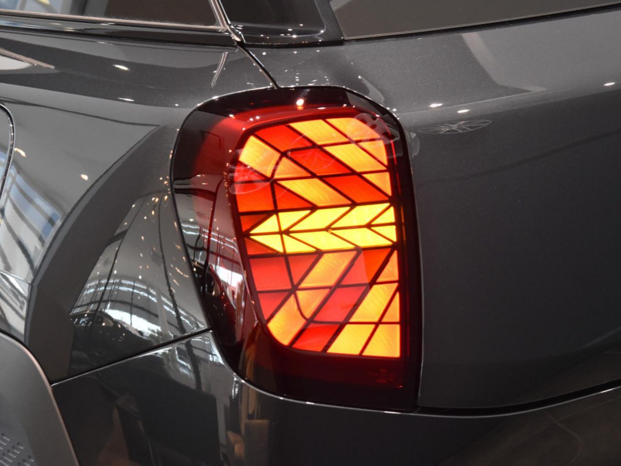 J05 MINI Aceman SE