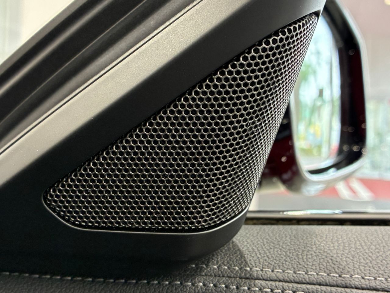 G29 z4 sDrive20i RHD