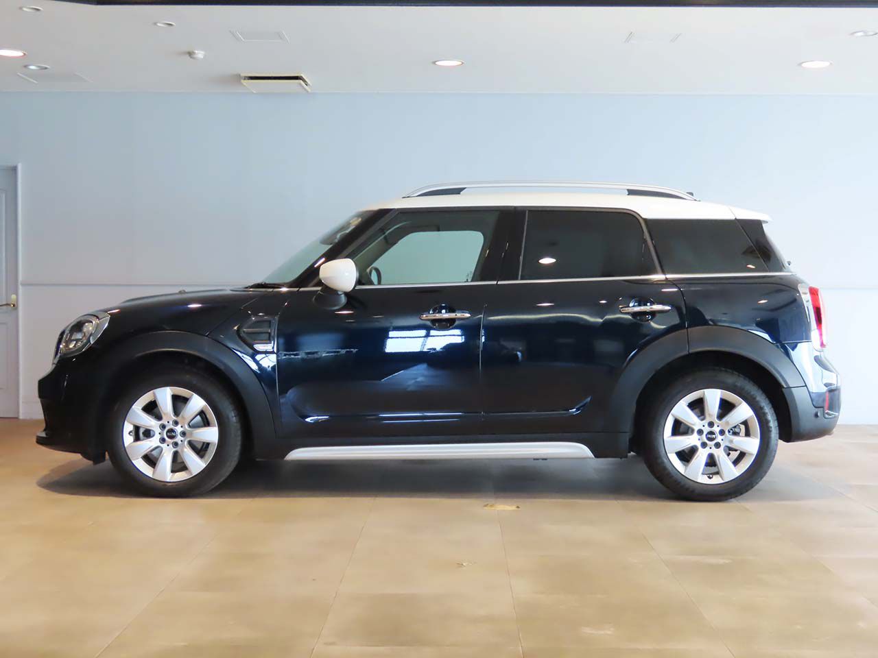 MINI CROSSOVER COOPER D