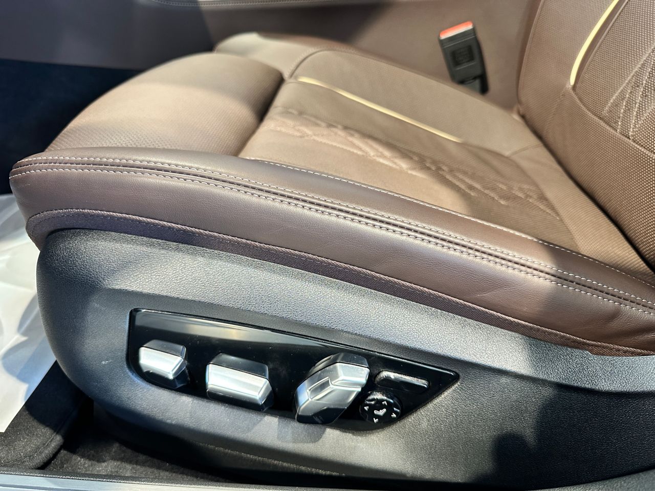 740D XDRIVE