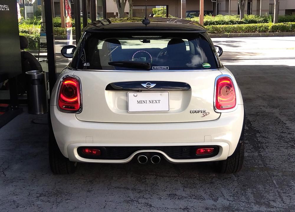 F56 COOPER S D(AT)