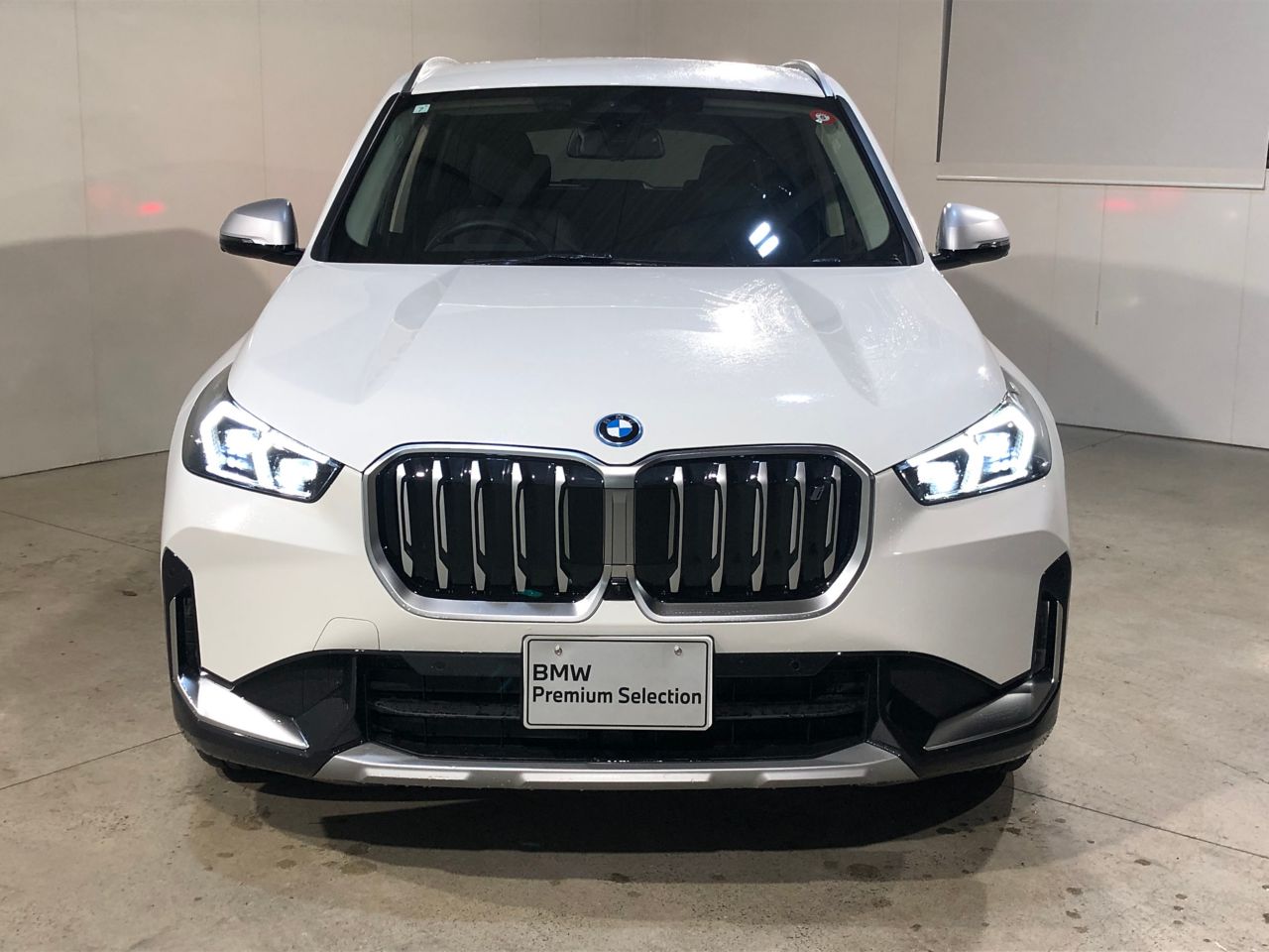 U11 iX1 xDrive30