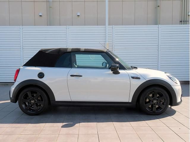 MINI Cooper S Convertible RHD