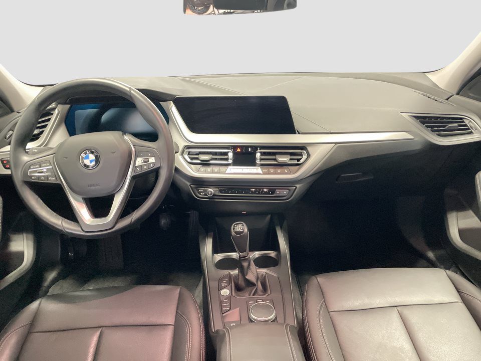 BMW 118