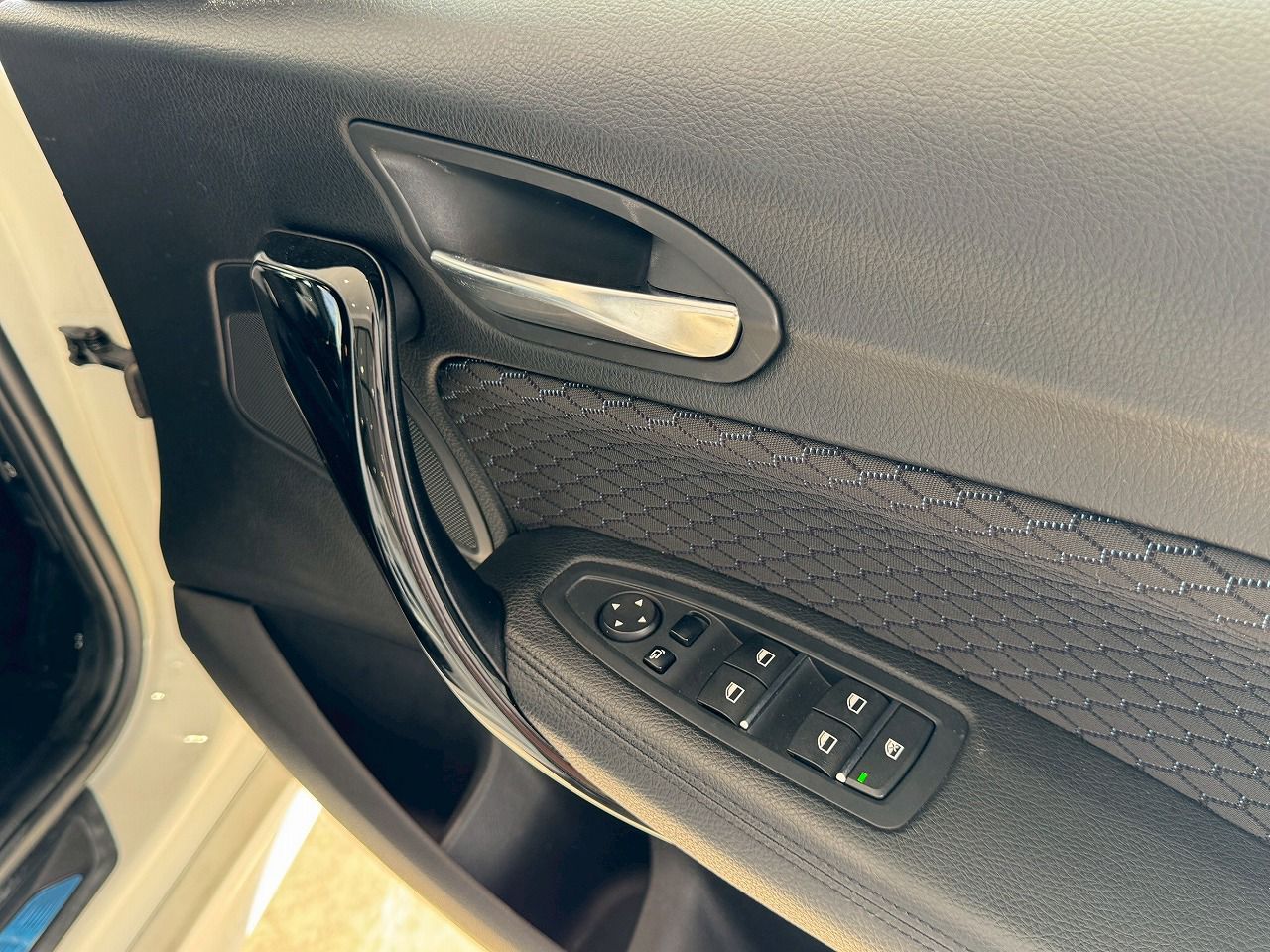 118D 5DOOR RHD