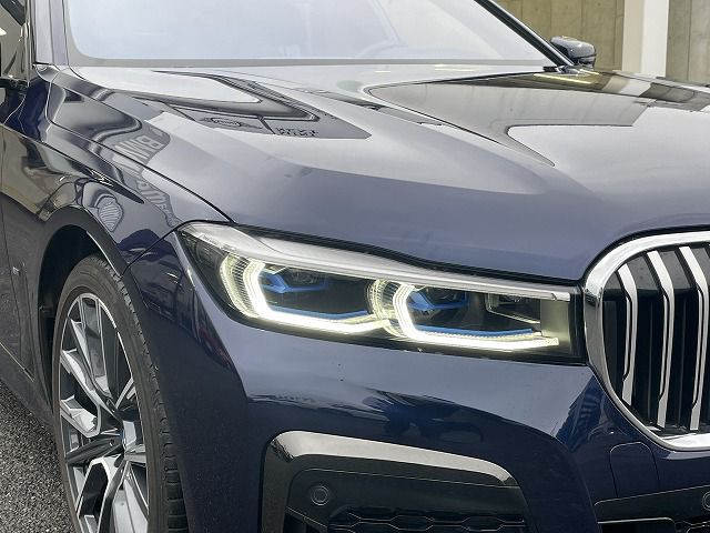 750i xDrive Sedan