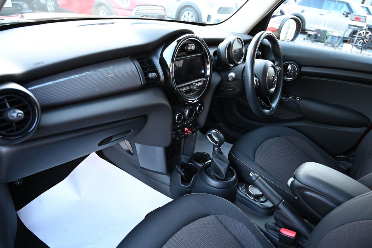 F55 COOPER D (AT)
