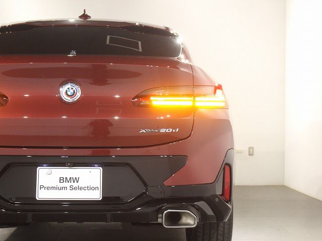 X4 xDrive20d RHD