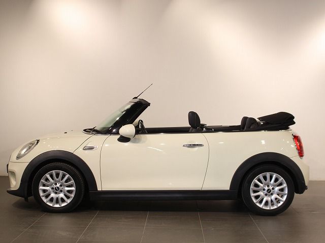 MINI CONVERTIBLE COOPER