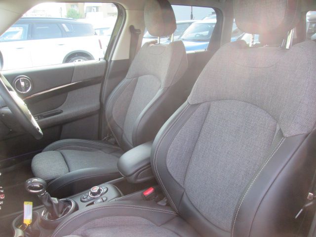 MINI CROSSOVER COOPER D