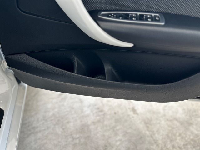118 5DOOR RHD