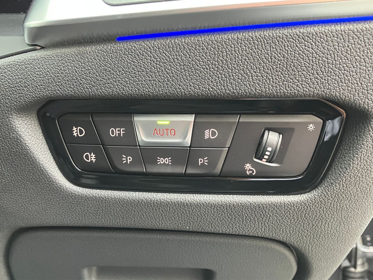 G20 318i Saloon RHD MX