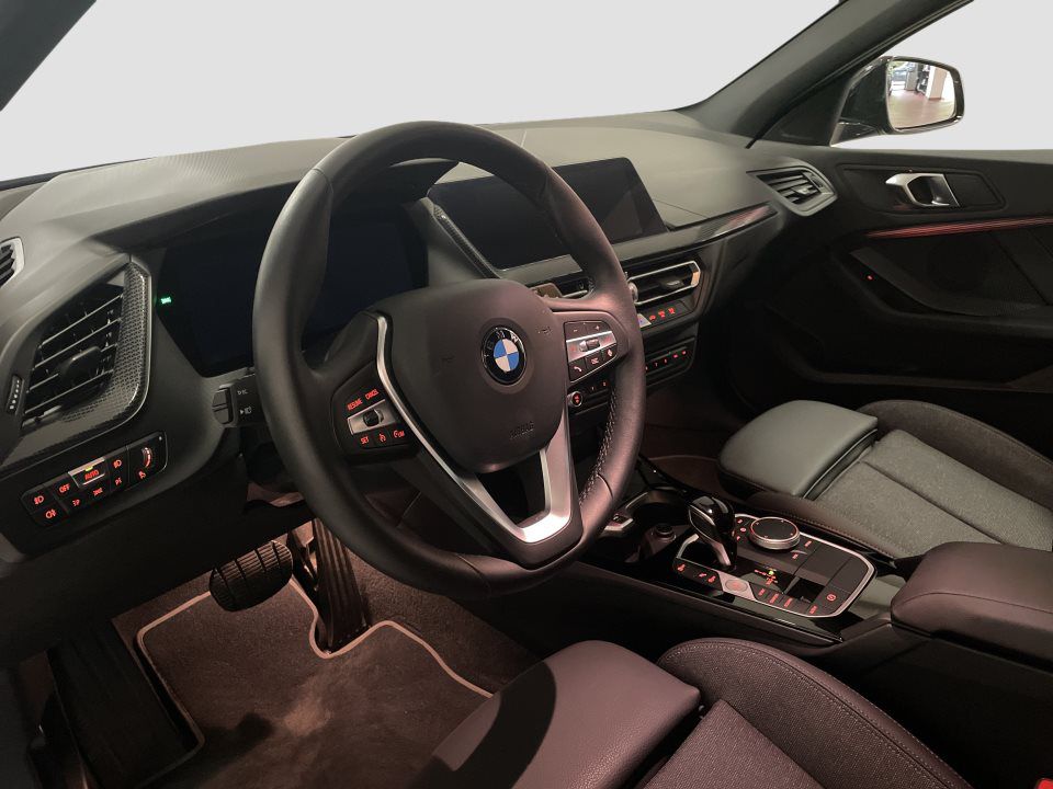 BMW 118