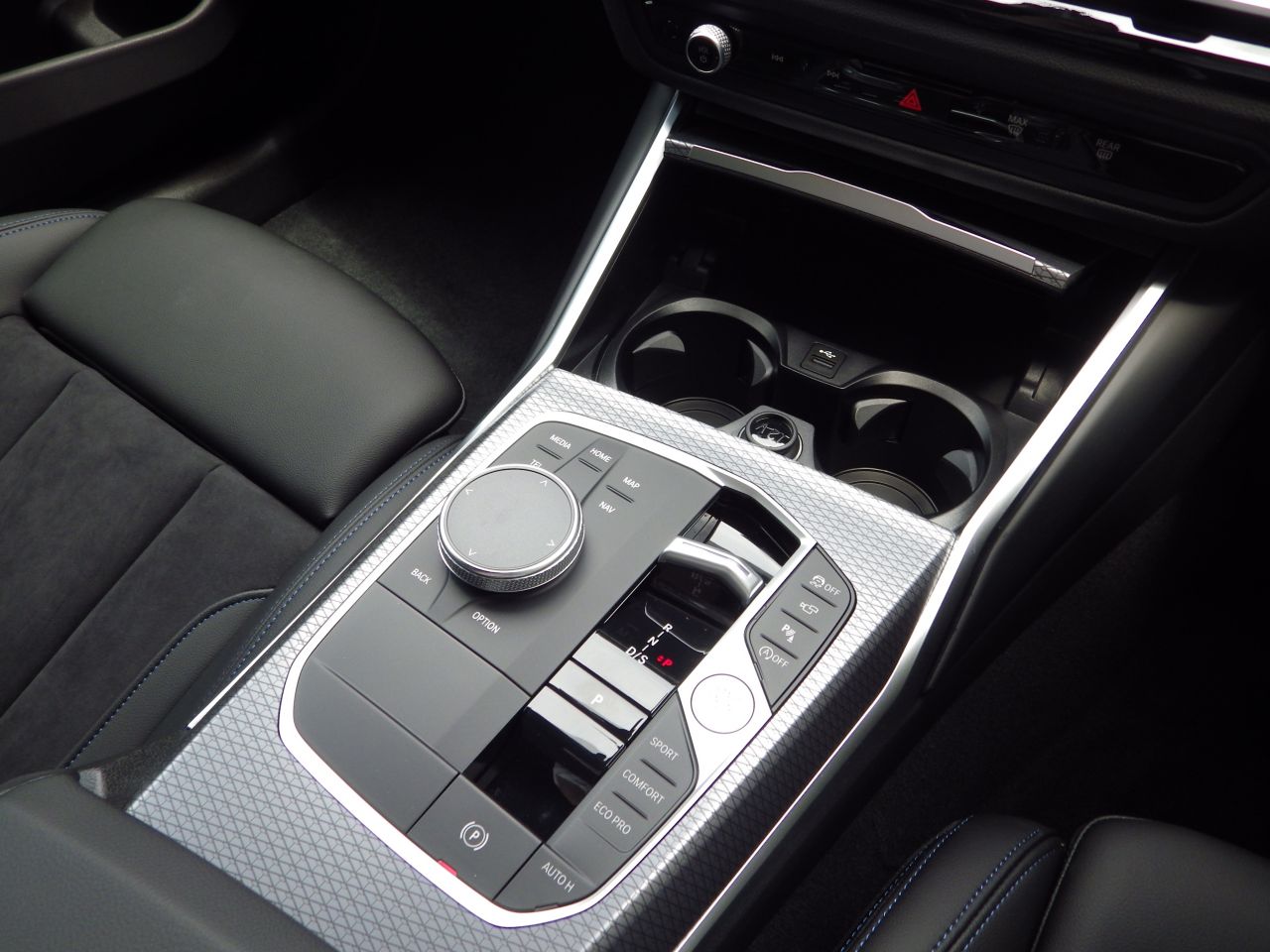 G20 320i Saloon LCI RHD MX