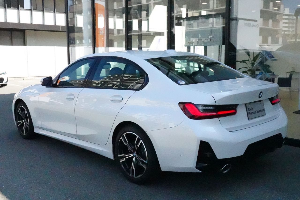 G20 320i Saloon LCI RHD MX