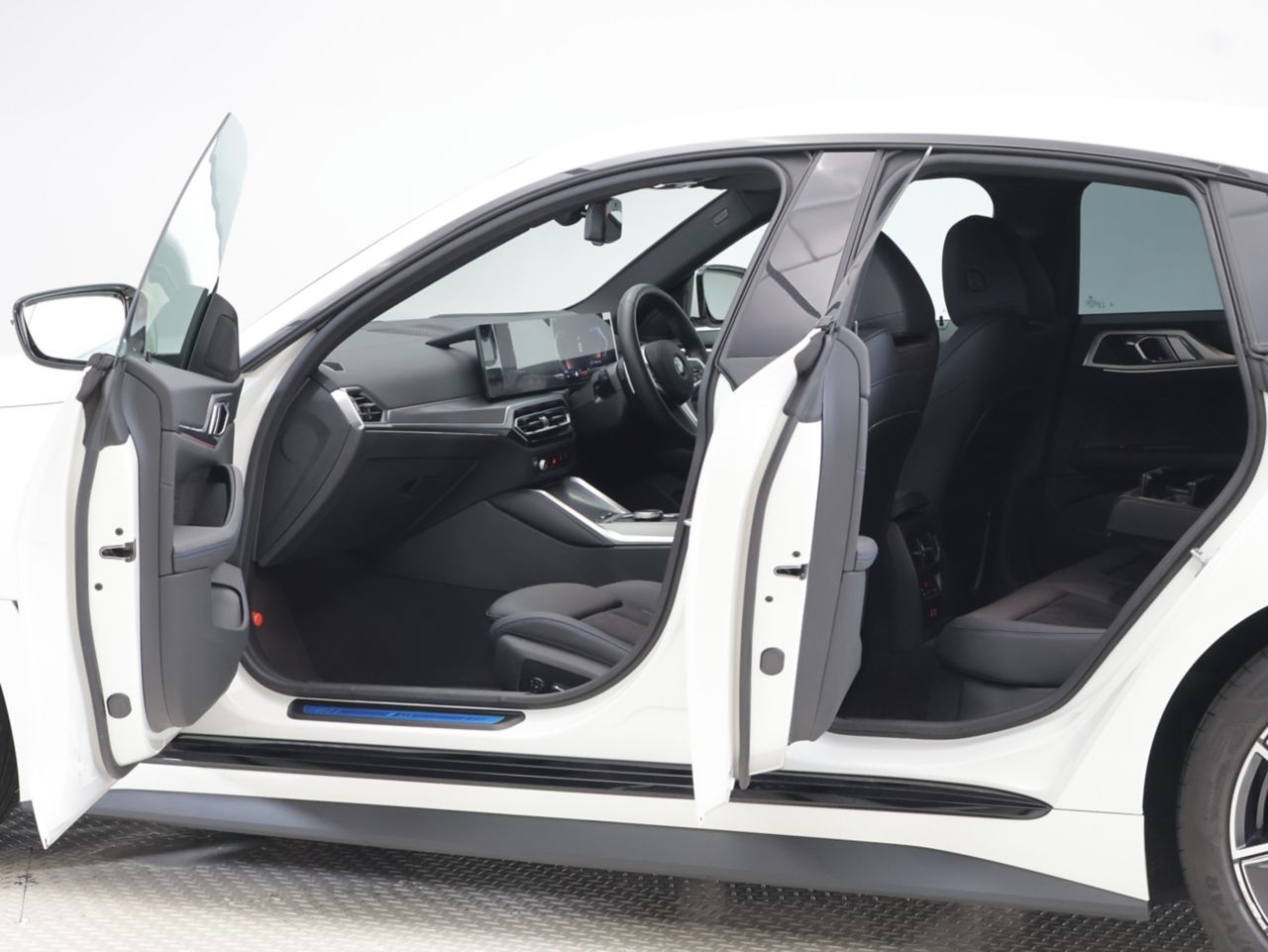 G26 420d xDrive Gran Coupe RHD