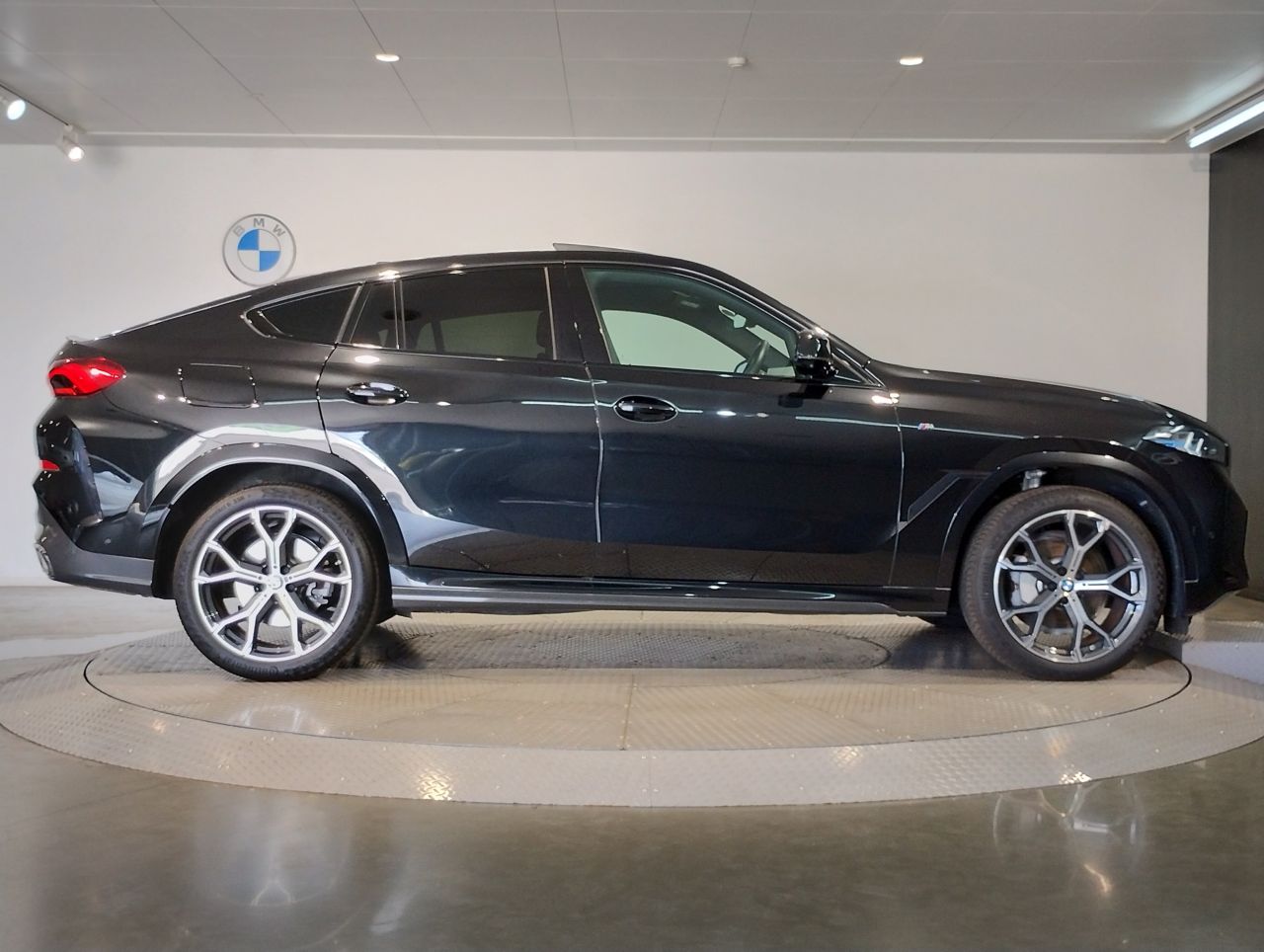 X6 xDrive30d M Sport RHD