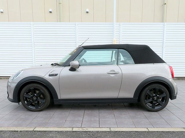 MINI Cooper S Convertible RHD