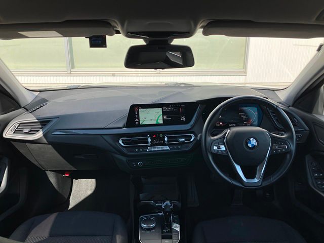 F40 118d Sports Hatch 5-door B47 2.0d