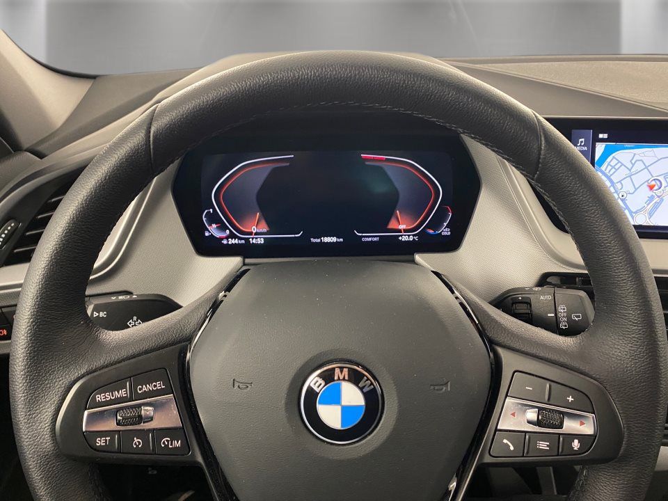 BMW 118
