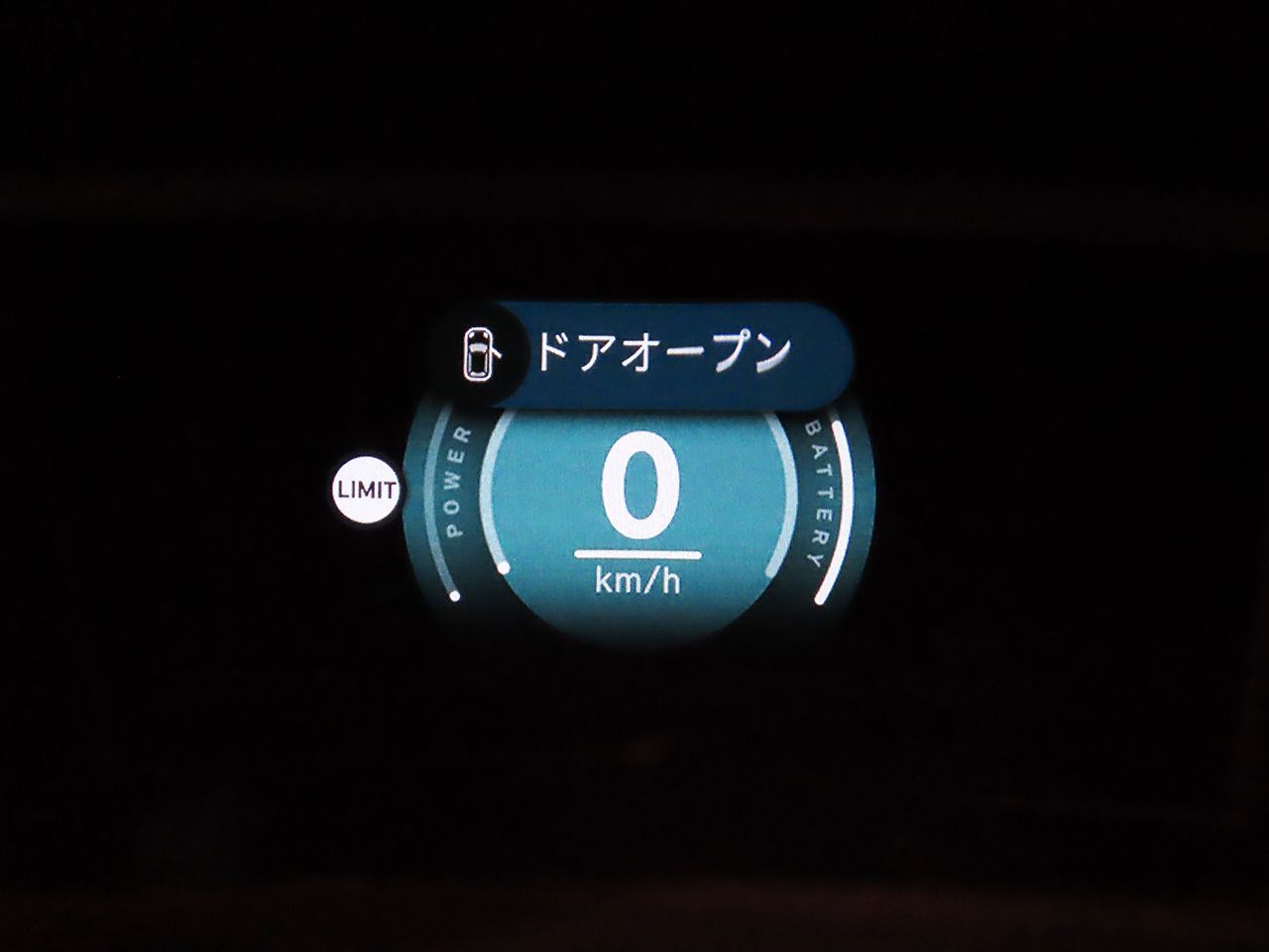 J01 MINI Cooper SE